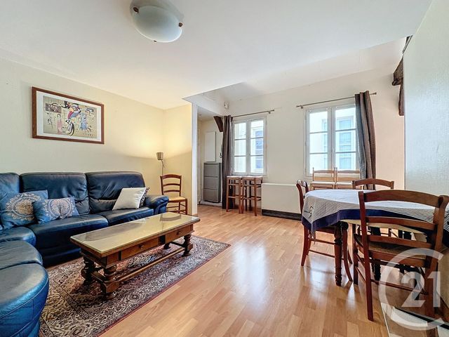 Appartement F3 à louer - 2 pièces - 43.89 m2 - VERSAILLES - 78 - ILE-DE-FRANCE - Century 21 Fels Immobilier